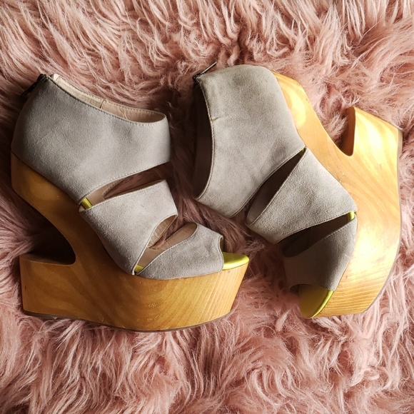 dolce vita grey wedges